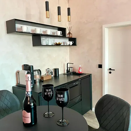 Aura Und Oberhausen Apartment *